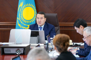 Фотография к новости: Смайылов елге қандай мамандар қажет екенін айтты