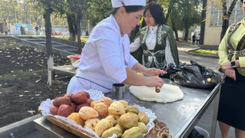Фотография к новости: Алматыда «Бауырсақ Fest» фестивалі өтті