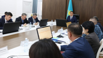 Фотография к новости: Қайтарымсыз гранттарды бөлу тікелей эфирде жүргізіледі