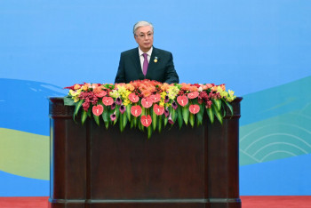 Фотография к новости: Тоқаев «Бір белдеу, бір жол» бастамасын жүзеге асырудағы Қазақстанның рөлін атады