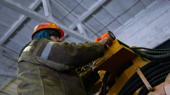 Фотография к новости: Бір жылға созылуы мүмкін. Министр «Қазақстан» кенішіндегі өрт туралы