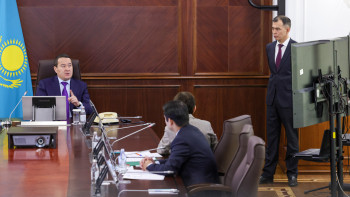 Фотография к новости: Дәрі-дәрмек пен балабақшаларға кезекті қадағалау бойынша жаңа цифрлық жүйелер іске қосылады