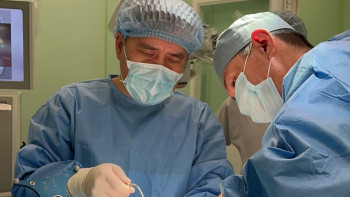 Фотография к новости: Елордалық дәрігерлер науқастың миындағы күрделі ісікті алды