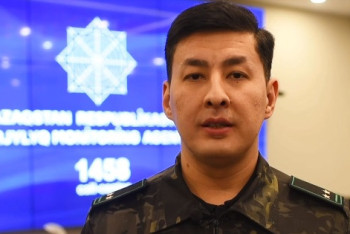 Фотография к новости: 860 мың теңге пара берген. Зергерлік бұйымды заңсыз әкелген азамат ұсталды