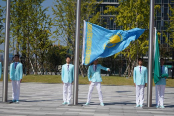 Фотография к новости: Азия пара ойындары: Ханчжоуда Қазақстан туы көтерілді