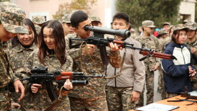 Алматыдағы десантшылар бөлімінде Ашық есік күні өтті