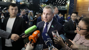 Фотография к новости: Шиповских: Президенттің  бірлікті сақтауға шақыруы, мемлекет дамуының негізгі алғышарты