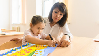 Фотография к новости: Мұғалімнің жағдайын жақсарту маңызды - Президент