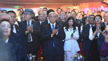 Фотография к новости: Мемлекет басшысы Республика күніне арналған салтанатты концертке барды