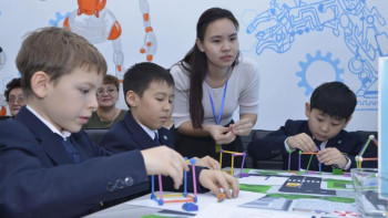 Фотография к новости: Абай университеті 12 жаңа білім беру бағдарламасын пилоттық түрде іске қосты