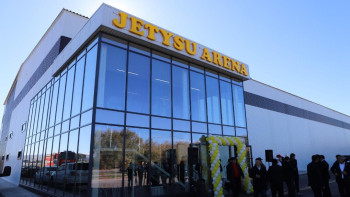 Фотография к новости: Талдықорғанда еліміздегі екінші мұз аренасы ашылды