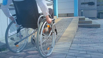 Фотография к новости: ШҚО 30 әлеуметтік нысан мүгедектігі бар адамдарға толығымен бейімделді