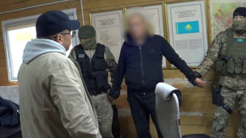 Фотография к новости: ШҚО-да елді бопсалап жүрген криминал ұсталды