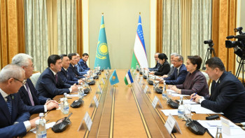 Фотография к новости: Қазақстан мен Өзбекстан Парламентаралық ынтымақтастық кеңесінің бірінші отырысы өтті