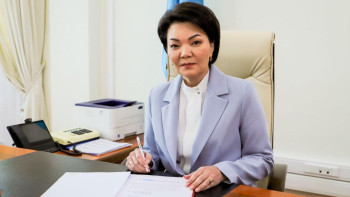 Фотография к новости: Министр әлеуметтік қызметкерлерді кәсіби мерекелерімен құттықтады