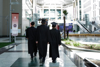 Фотография к новости: Мыңнан астам студент Президенттік стипендия иегері атанды