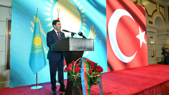 Фотография к новости: Президент Түркия Республикасын 100 жылдығымен құттықтады