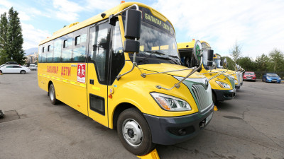 Ауыл мектептеріне 488 автобус берілді