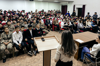 Фотография к новости: «Жоқ» деп үйрену керек. Мамандар ерте жүктілік, жыныстық зорлық-зомбылықтың алдын алу жайлы айтты