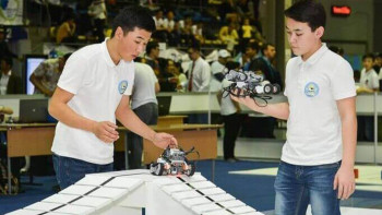 Фотография к новости: Қарағандыда «RoboLand 2023» VIII халықаралық фестивалі басталды