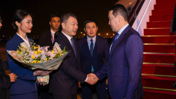 Фотография к новости: Әлихан Смайылов жұмыс сапарымен Қытайға барды