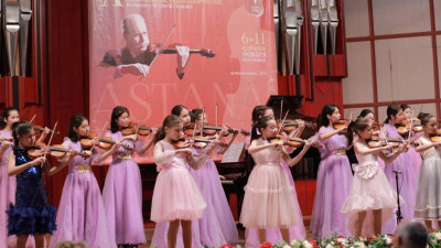 50 скрипкашы «Astana-Violin» байқауына қатысып жатыр