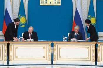 Фотография к новости: Тоқаев пен Путин қандай құжаттарға қол қойғаны белгілі болды