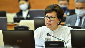 Фотография к новости: Депутат Айгүл Құспан Қазақстан-Ресей ынтымақтастығы жайлы айтты