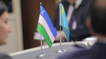 Фотография к новости: Қазақстан мен Өзбекстан мәдени байланысты нығайтудың жол картасын әзірлейді ⠀