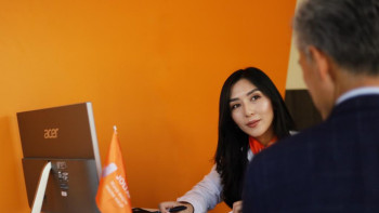 Фотография к новости: Тігінші, кассир. Тағы қандай мамандықты тегін үйрене аласыз