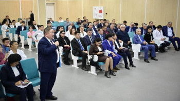 Фотография к новости: Тимур Сұлтанғазиев азаматтық белсенділермен кездесті