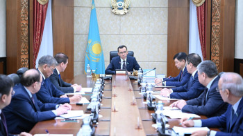 Фотография к новости: Сенат отырысының күн тәртібі бекітілді