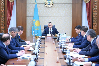 Фотография к новости: Сенат отырысының күн тәртібі бекітілді