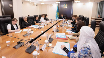 Фотография к новости: Әйелдер мен балалардың қауіпсіздігін қамтамасыз ету үшін етуіміз керек - Балаева