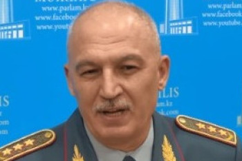 Фотография к новости: Баламды әскерге өзім жетектеп апарамын – Қорғаныс министрі