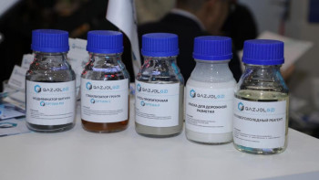 Фотография к новости: Қазақстандық ғалымдар су мен ыстыққа төзімді жол белгілерін әзірледі