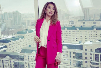 Фотография к новости: Кітап оқымайды, майда-шүйдеге ұмтылады. Гүлмира Дайрабаева журналистер жайлы айтты