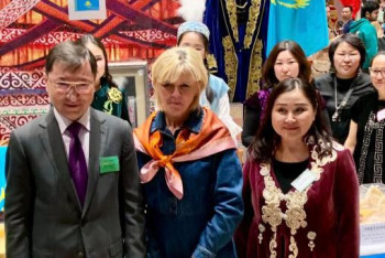 Фотография к новости: Қазақстанның Чехиядағы елшілігі қайырымдылық жәрмеңкесіне қатысты