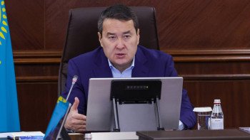 Фотография к новости: Үкіметте ШҚО-дағы су қоймалары мен автожолдар мәселеcі талқыланды