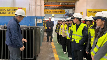 Фотография к новости: Оқушылар болашақта кім болғысы келеді немесе өндірістік туризм деген не?