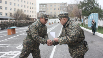 Фотография к новости: Шымкенттегі Ұлттық ұлан сарбаздары білім гранттарын алды