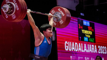 Фотография к новости: Едіге Егемберді ауыр атлетикадан жастар арасында әлем чемпионы атанды