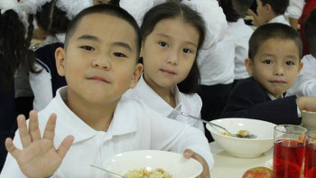 Фотография к новости: Еліміздің мектептерінде тамақ сапасын бақылау күшейтілуде