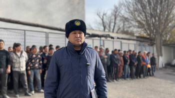 Фотография к новости: Шымкентте арнайы операция кезінде 70-ке жуық заңсыз еңбек мигранты ұсталды