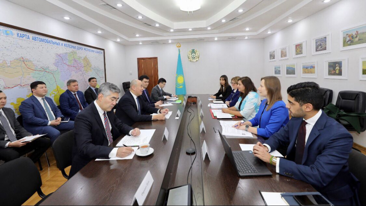  Өнеркәсіп және құрылыс министрлігі