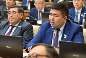 Фотография к новости: "Оқушылар ойнап жүр". Депутат лотерея терминалдарына тексеру жүргізуді ұсынды