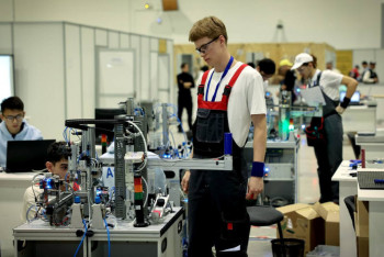 Фотография к новости: Студенттер worldskills kazakhstan алаңында өз жұмыстарын көрсетуде