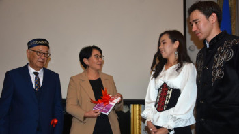 Фотография к новости: Парижде жас қазақ ақындарының поэтикалық кеші өтті