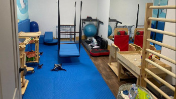 Фотография к новости: Еліміздің алты өңірінде мүгедектігі бар балаларға арналған шағын үйлер ашылды