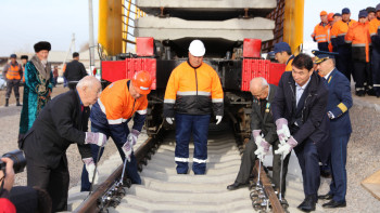 Фотография к новости: Қазақстан мен Өзбекстанды жаңа теміржол байланыстыратын болады